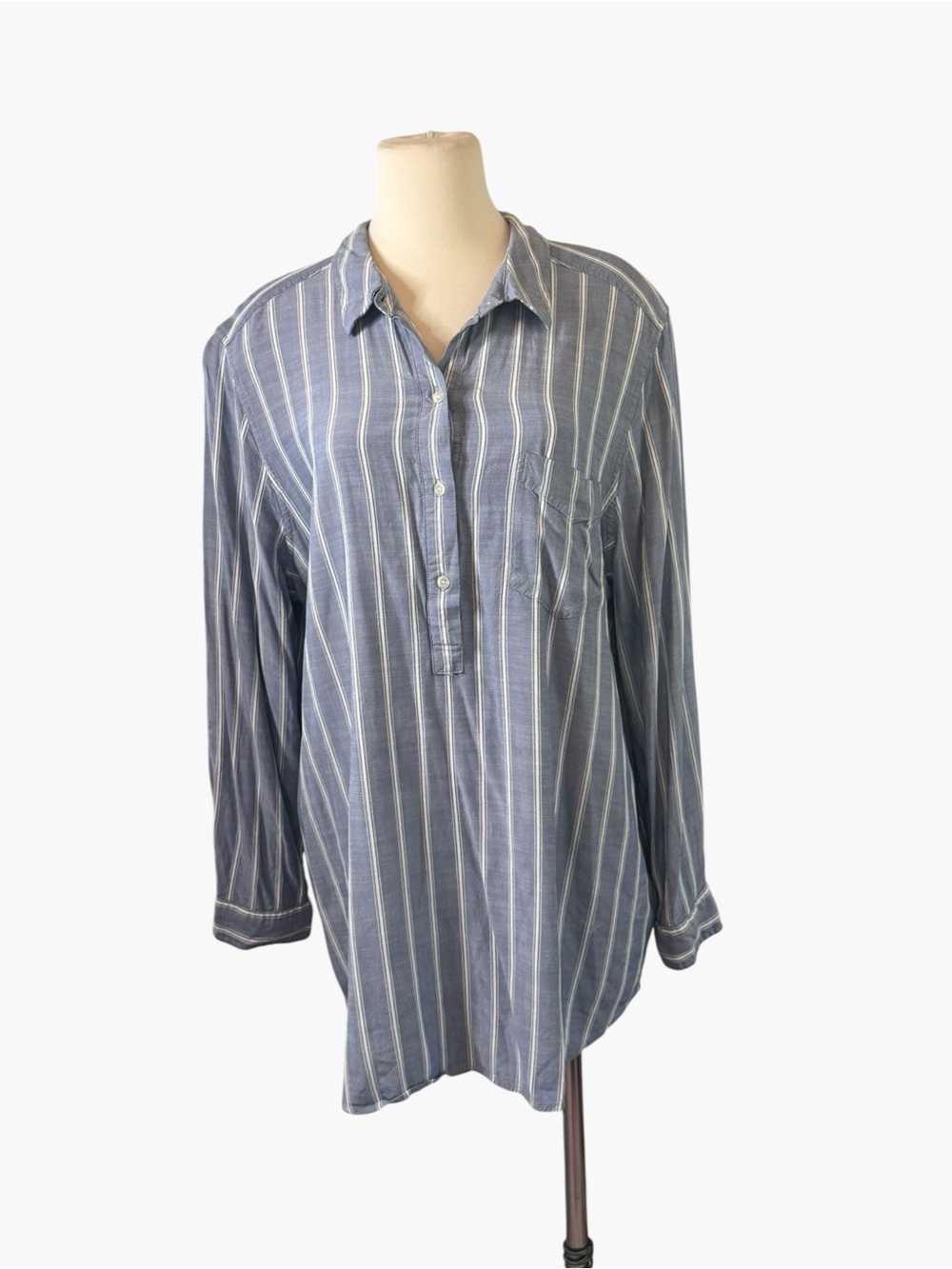 Women’s chambray Striped Long-Sleeve Shirt